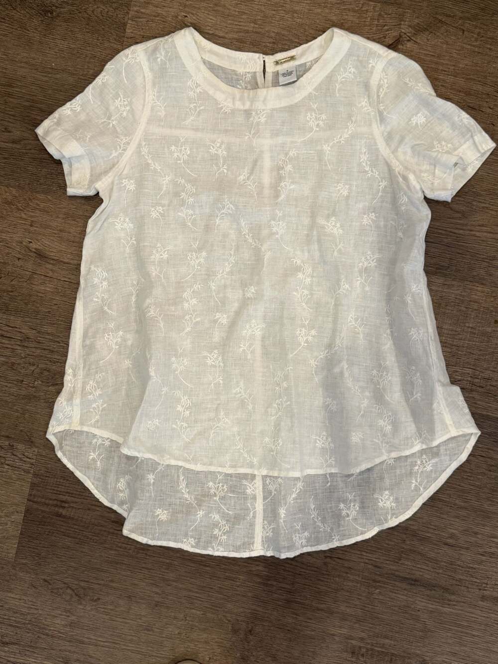 Magaschoni Women's 100% Linen Embroidered Floral Short Sleeve Blouse - Small